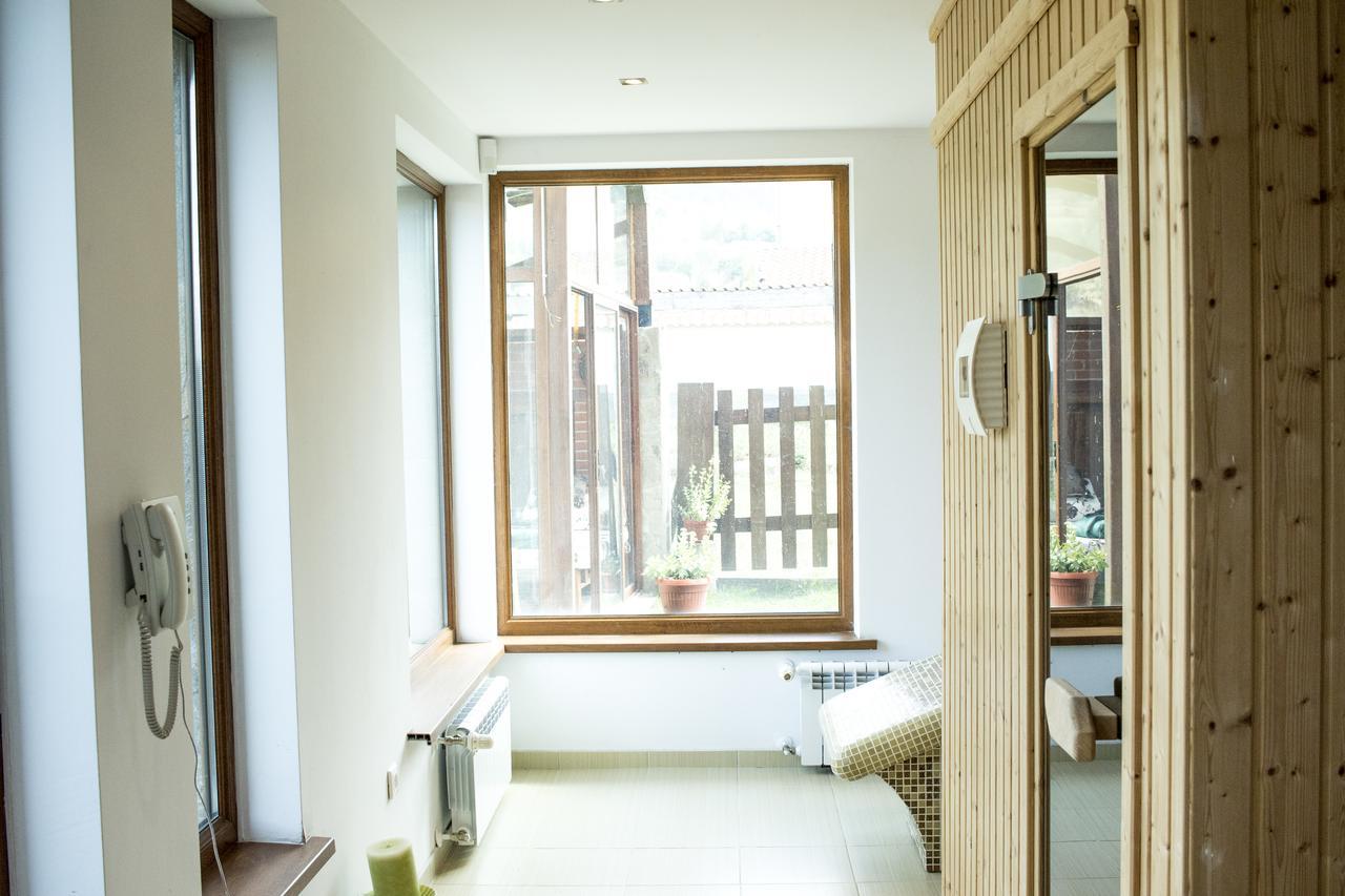 ساموكوف Boutique Hotel The White Pine المظهر الخارجي الصورة