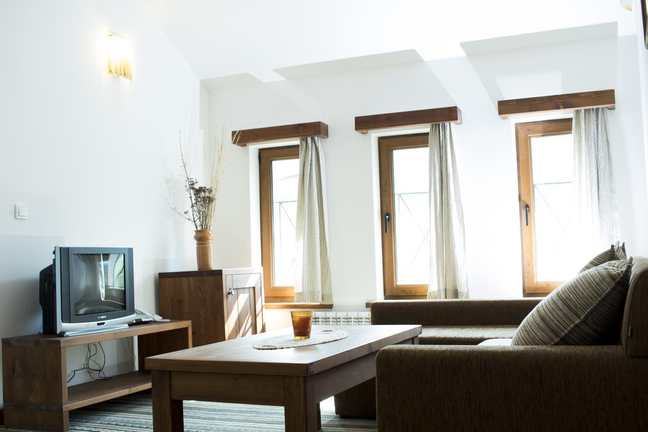 ساموكوف Boutique Hotel The White Pine المظهر الخارجي الصورة